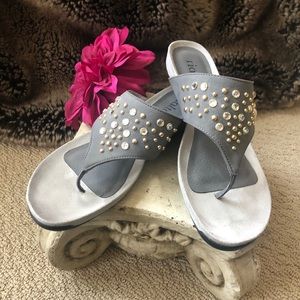 Rialto Size 8.5 Grey, Gold Stud Bling Thong Sandal